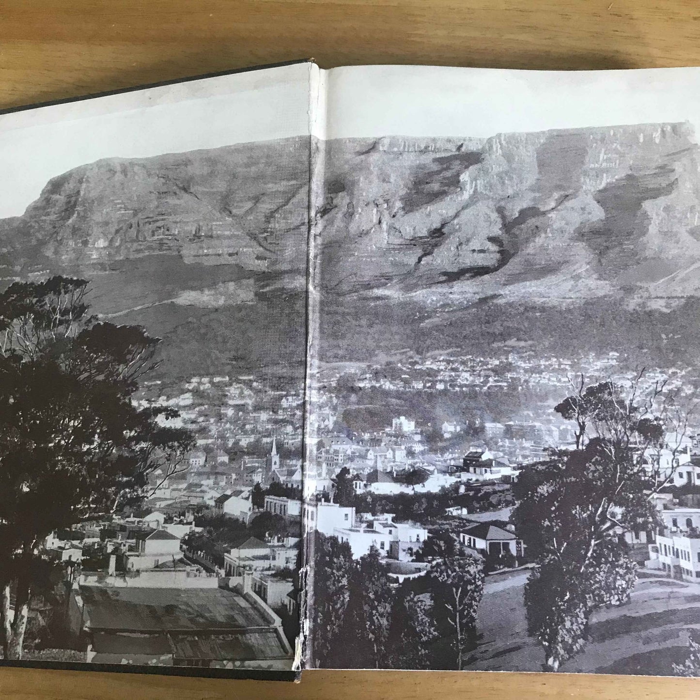 1938 South Africa History Book - Pictorial History Of South Africa by Odhams Press - Honeyburn Books (UK)