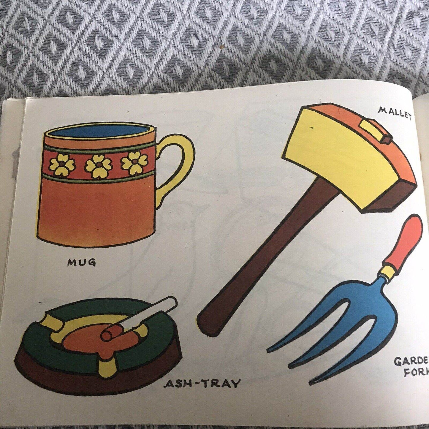 1940’s Things You Know Painting & Tracing Book (Fairylite) - Honeyburn Books (UK)