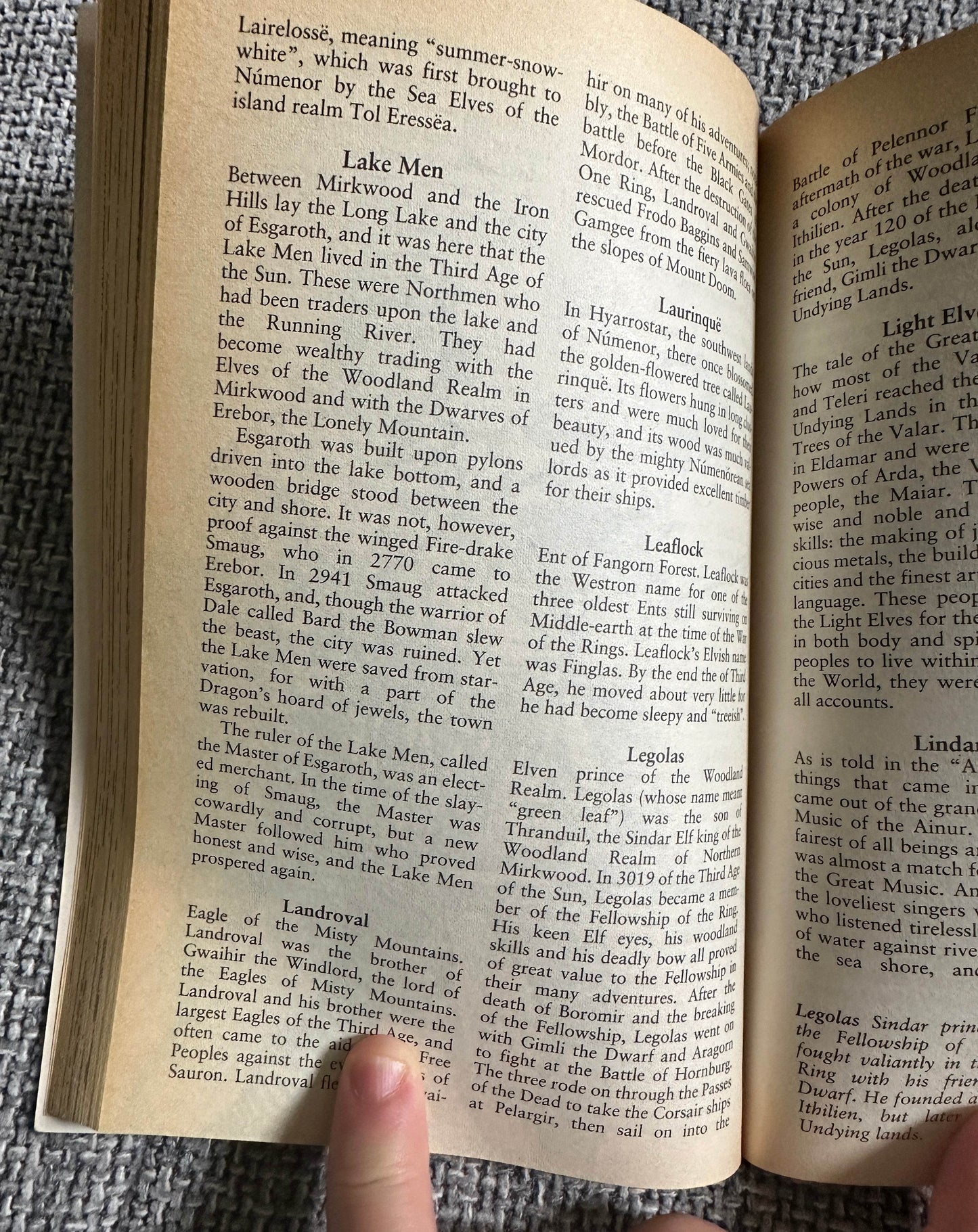 1993 The Tolkien Companion - David Day(Mandarin Publishers) - Honeyburn Books (UK)