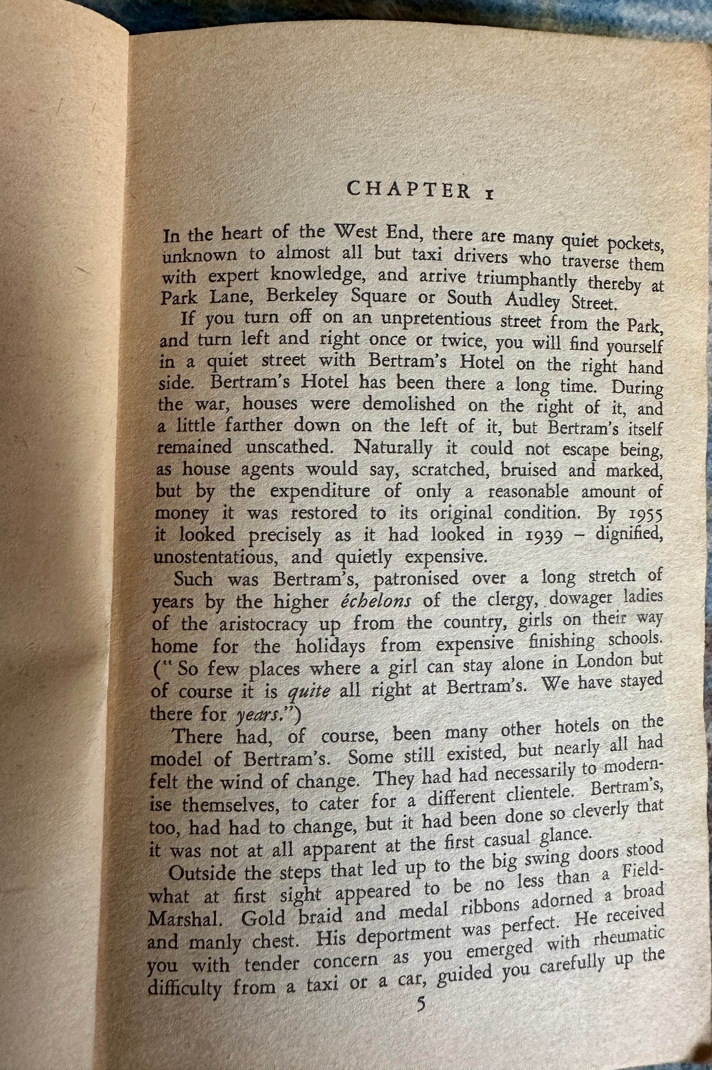1968 At Bertram’s Hotel - Agatha Christie (Fontana) - Honeyburn Books (UK)