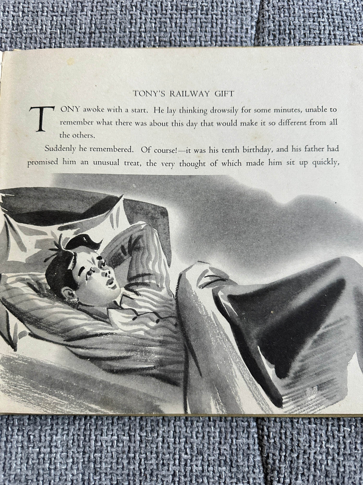 1952*1st* Tony’s Railway Gift - Stanley Jackson R. B. A. (Frederick Warne & Co Ltd) - Honeyburn Books (UK)