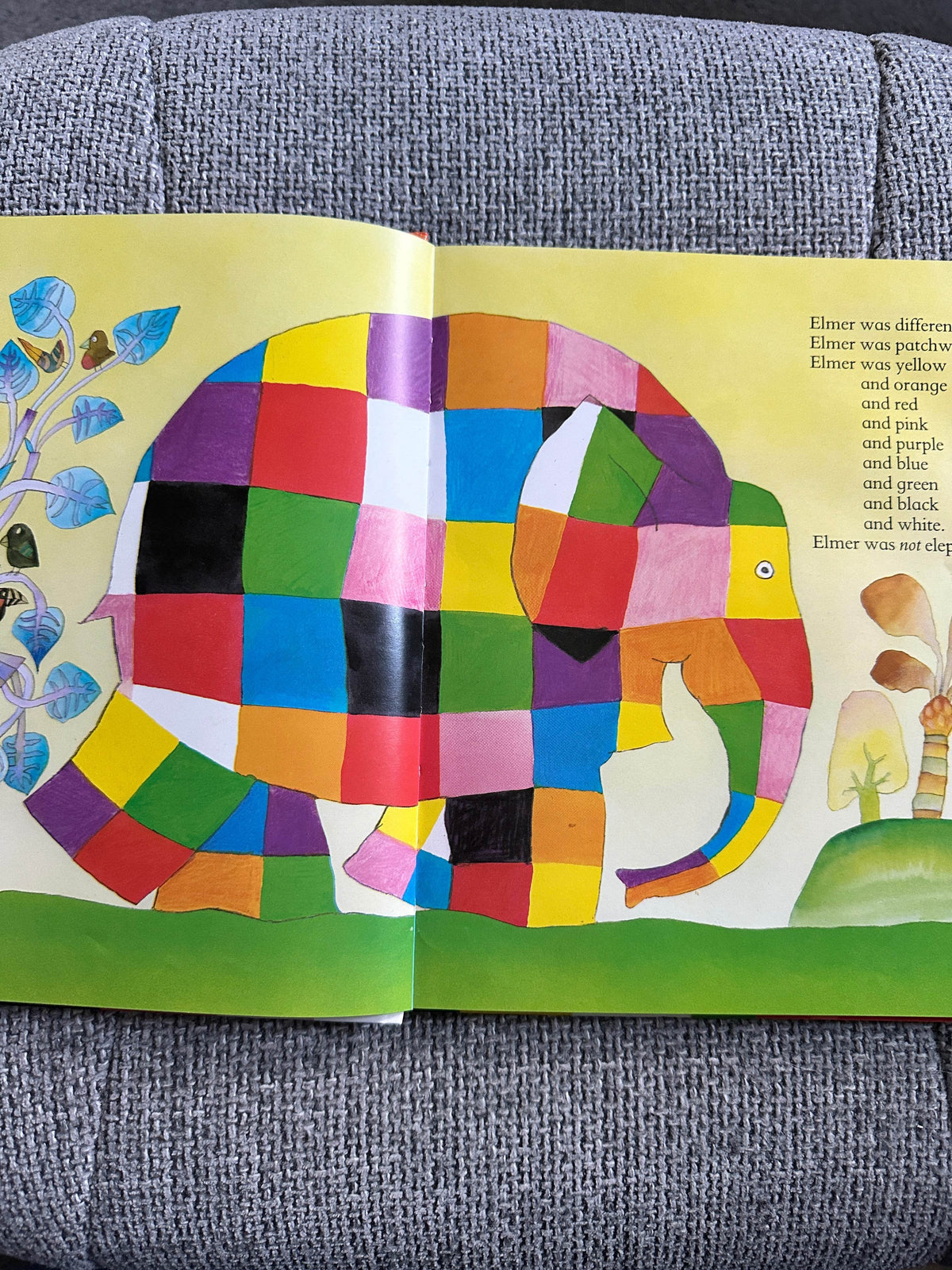1998*1st* The Bumper Book Of Elmer - David McKee (Andersen Press) - Honeyburn Books (UK)
