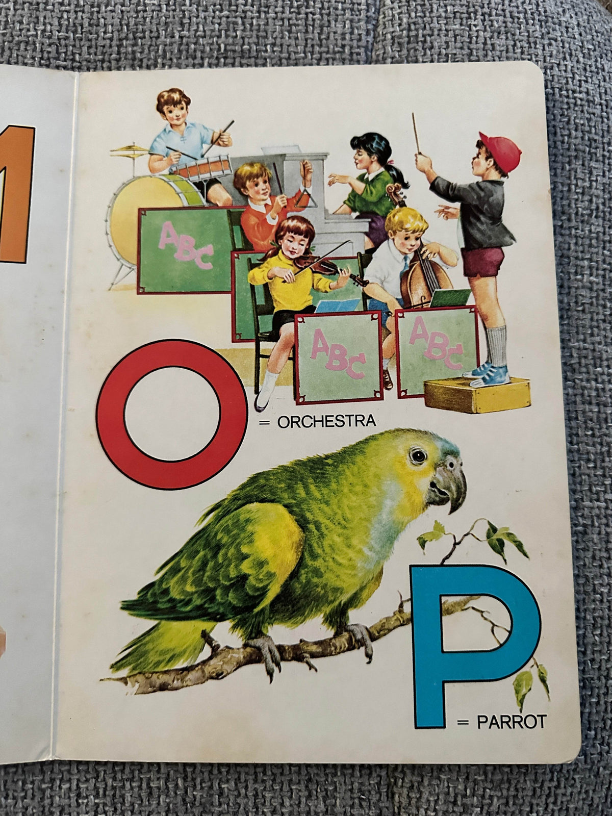 1950’s A. B. C. Board Book (W. F. Graham (Northampton) Ltd - Honeyburn Books (UK)