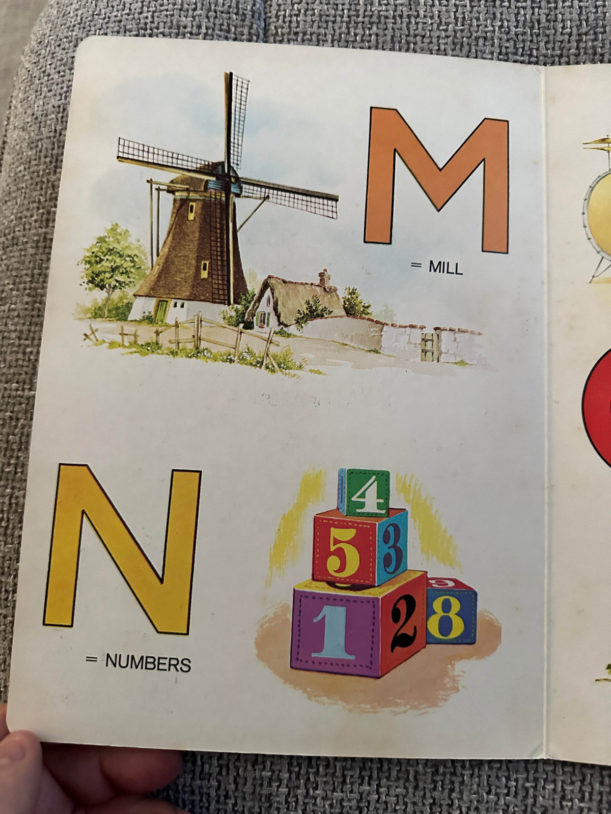 1950’s A. B. C. Board Book (W. F. Graham (Northampton) Ltd - Honeyburn Books (UK)