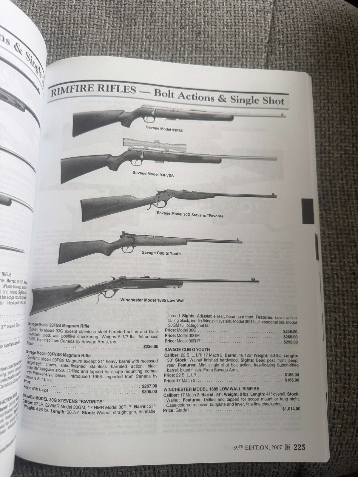 2007 Guns Illustrated - Ken Ramage (Gun Digest Books)