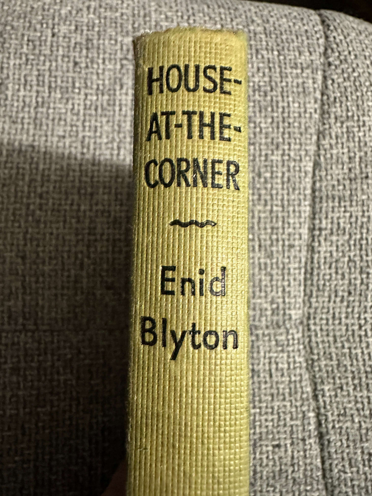 1959 House At The Corner - Enid Blyton (Elsie Walker Illust) Lutterworth Press