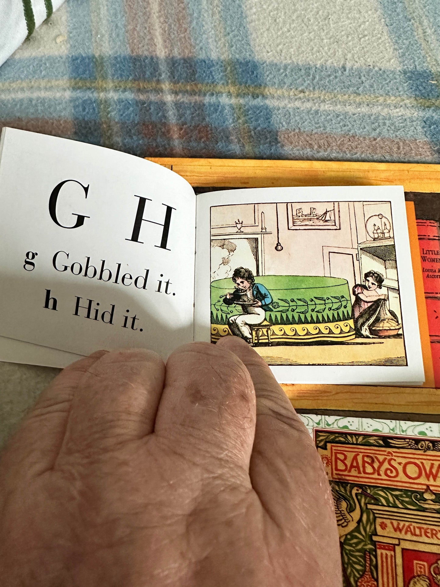 1996 The Book Cupboard(Six Children’s Classics in miniature from the Bodleian Library Oxford) Orion Children’s Books - Honeyburn Books (UK)