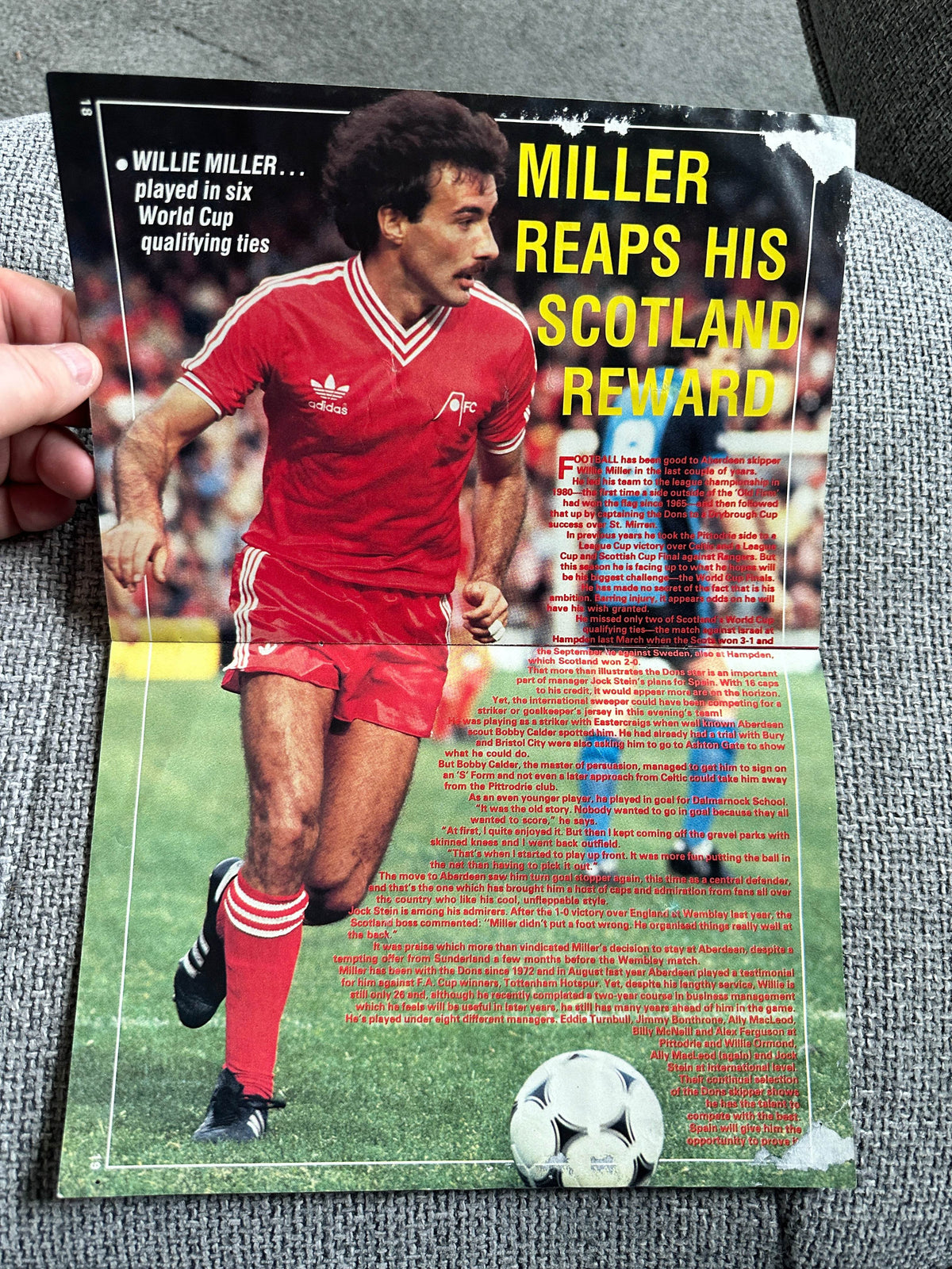 1982 23rd March Scotland vs Holland (2-1 Scotland) Programme - Honeyburn Books (UK)
