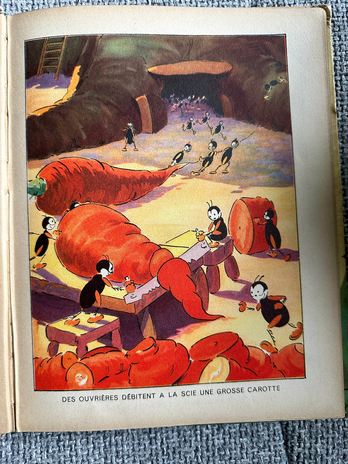 1935 Mickey Presente: La Cigale et Les Fourmis (The Cicada & The Ants) Magdeleine Du Genestoux (Dessins D’Après Le Célèbre Film de Walt Disney Silly Symphonies (Hatchette) - Honeyburn Books (UK)
