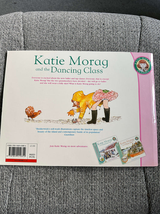 2010 Katie Morag & The Dancing Class - Mairi Hedderwick (Red Fox)