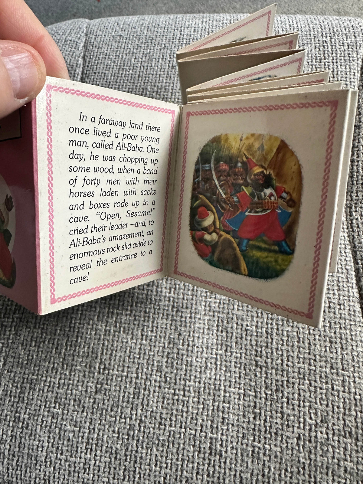 1980’s Ali Baba Miniature Concertina Style Book (No Publisher) - Honeyburn Books (UK)