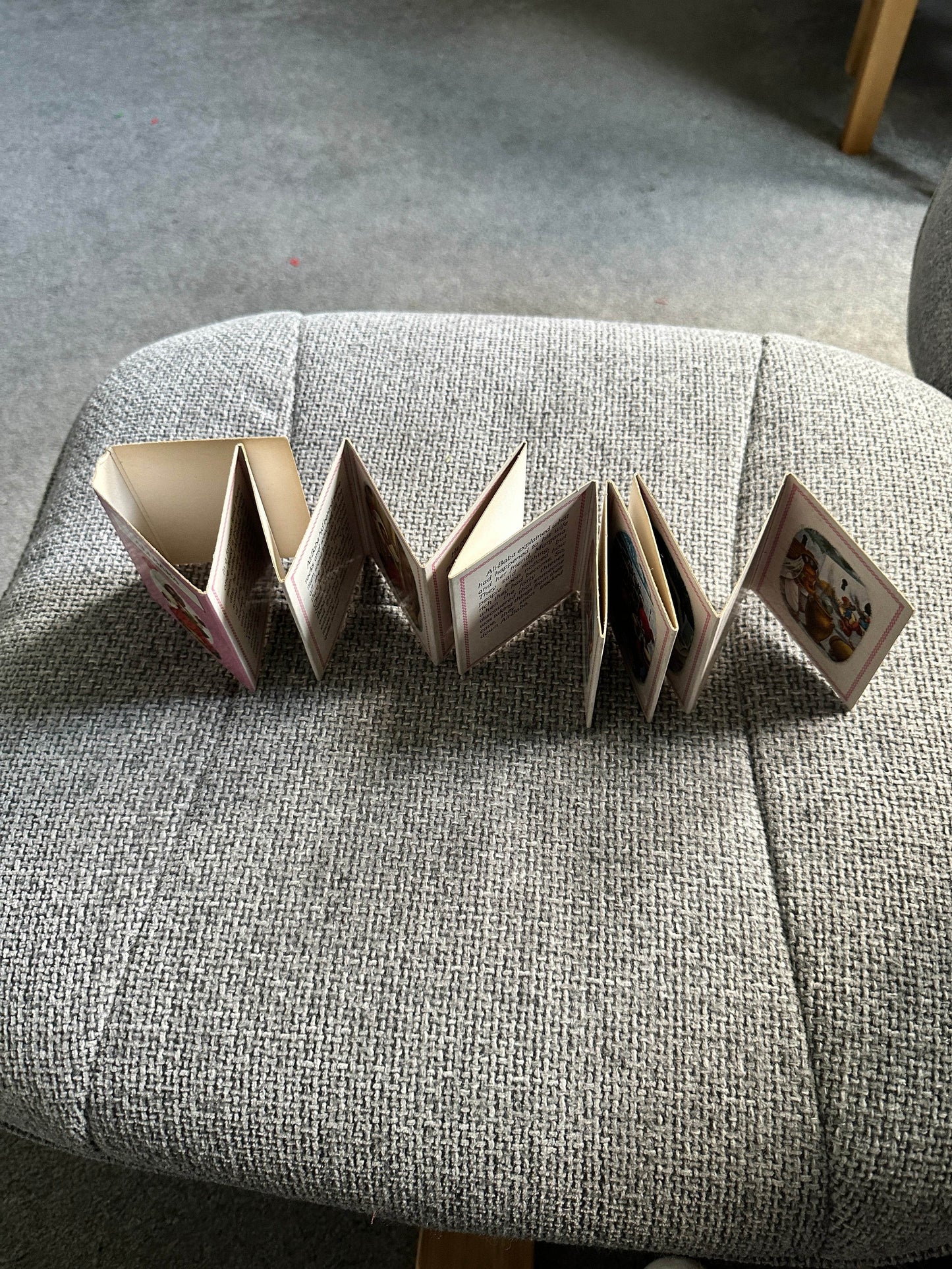 1980’s Ali Baba Miniature Concertina Style Book (No Publisher) - Honeyburn Books (UK)