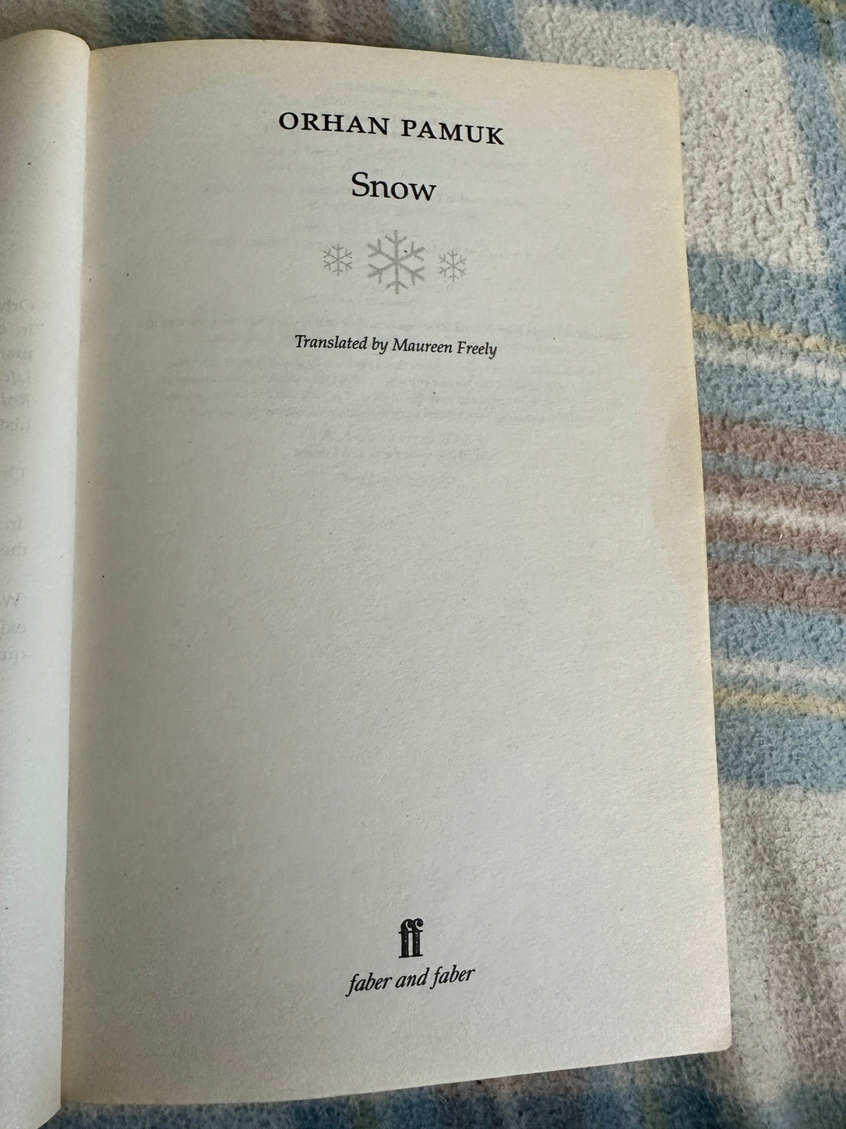2004 Snow - Orhan Pamuk(Faber & Faber) - Honeyburn Books (UK)