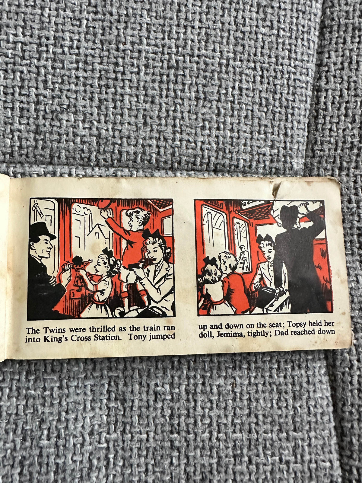 1950’s The Twins In London - H. L. Gee (Illustrated by Wynne) Brockhampton Press - Honeyburn Books (UK)