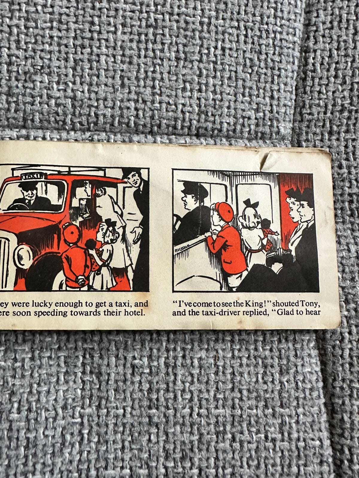 1950’s The Twins In London - H. L. Gee (Illustrated by Wynne) Brockhampton Press - Honeyburn Books (UK)