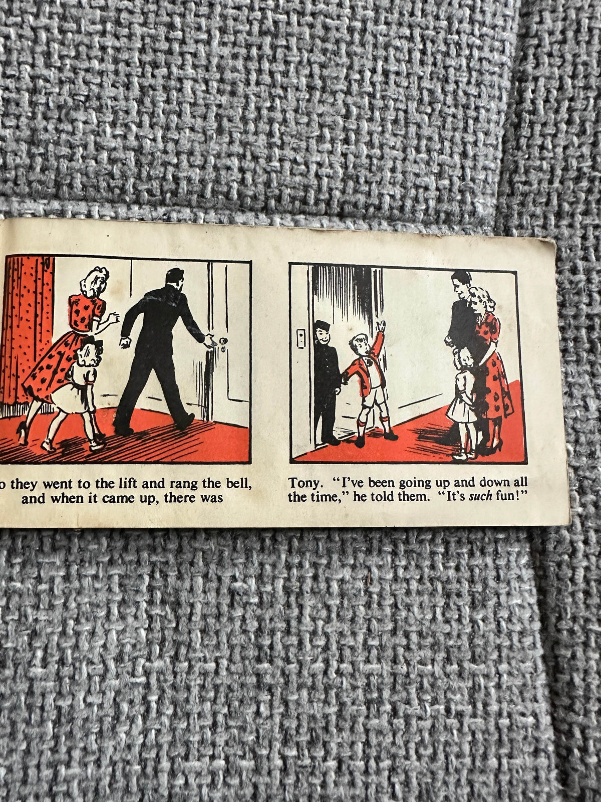 1950’s The Twins In London - H. L. Gee (Illustrated by Wynne) Brockhampton Press - Honeyburn Books (UK)