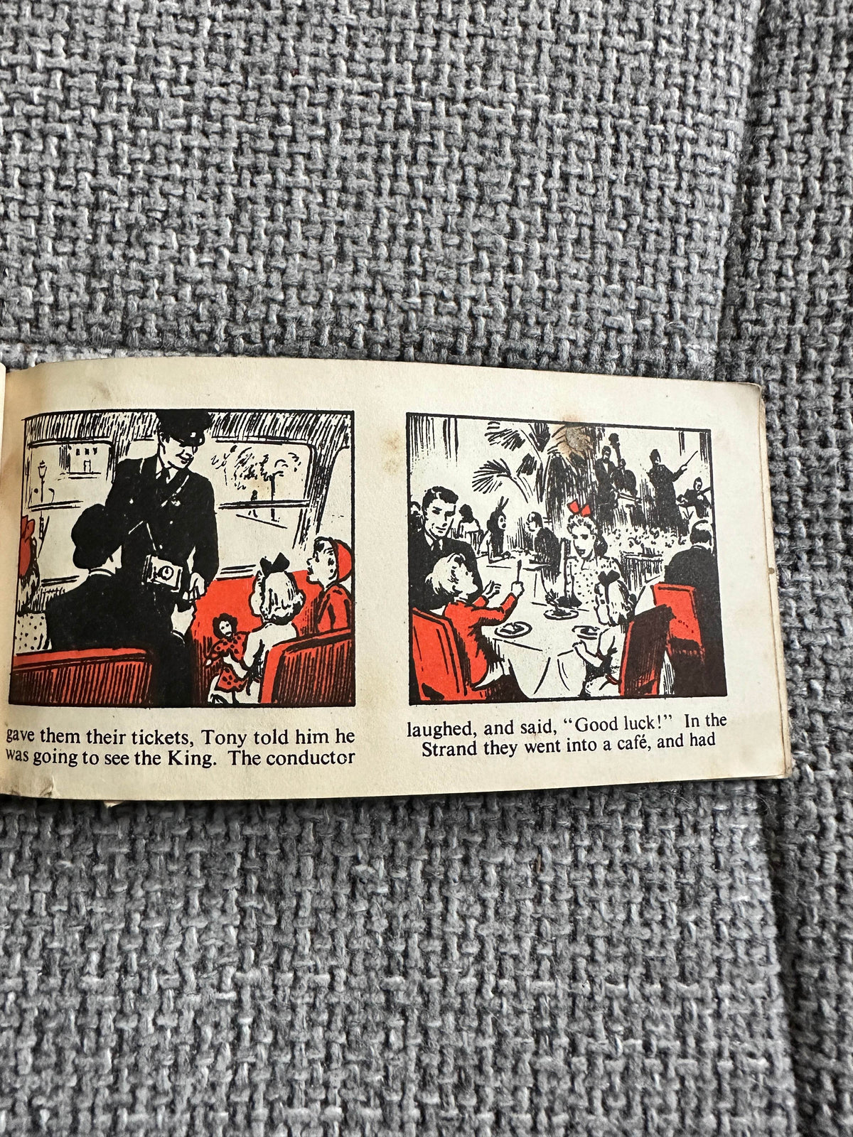 1950’s The Twins In London - H. L. Gee (Illustrated by Wynne) Brockhampton Press - Honeyburn Books (UK)