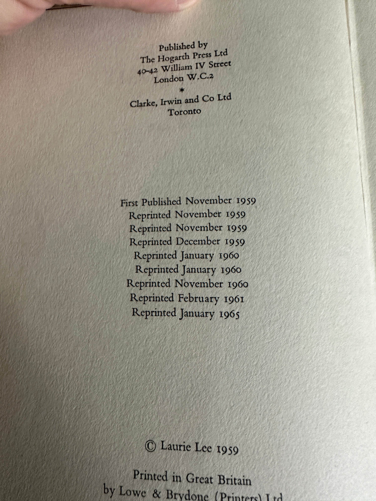 1965 Cider With Rosie - Laurie Lee(John Ward Illust) The Hogarth Press - Honeyburn Books (UK)