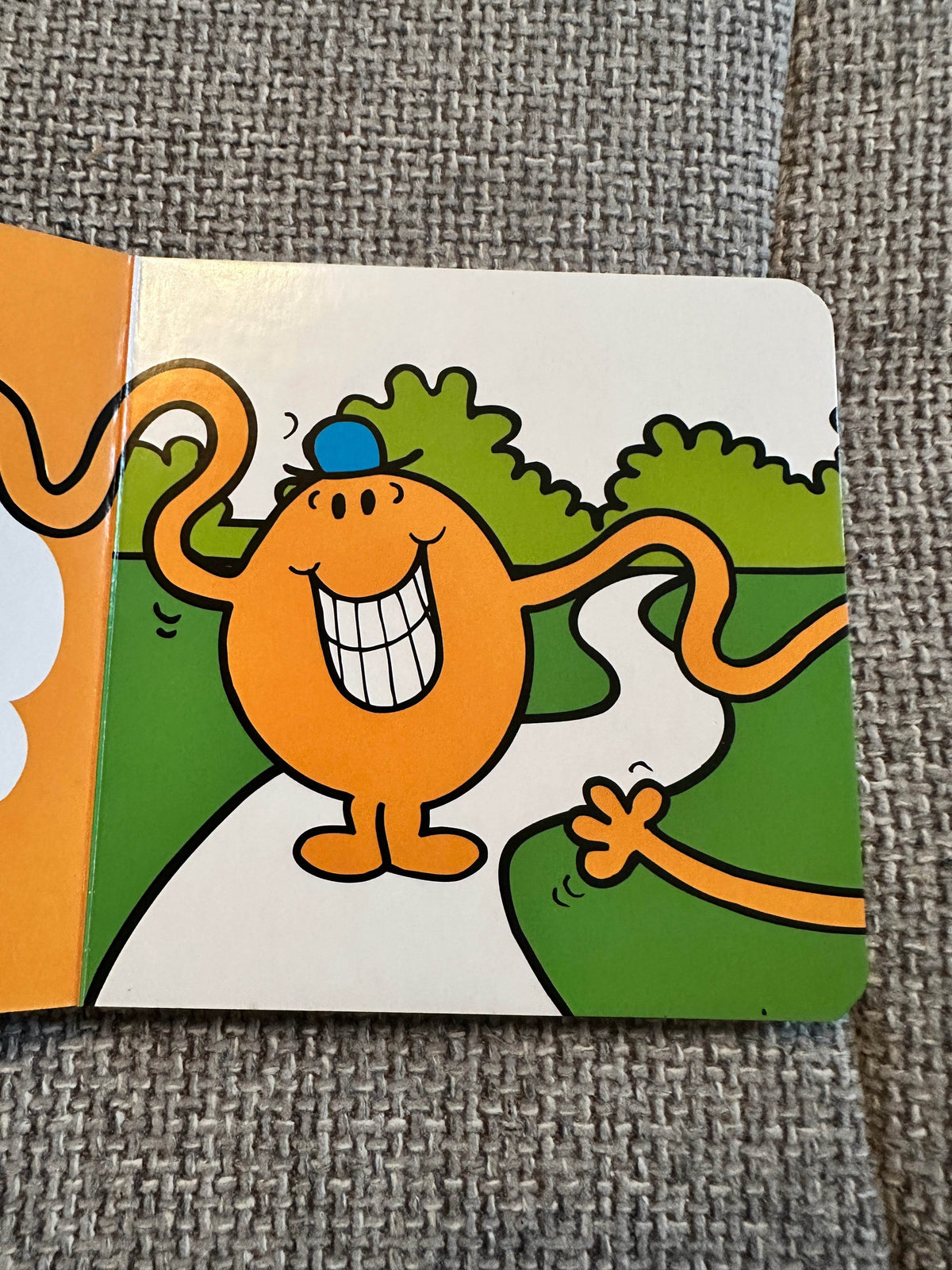2016 Here Comes Mr. Tickle - Roger Hargreaves (Dean & Son) Board book - Honeyburn Books (UK)