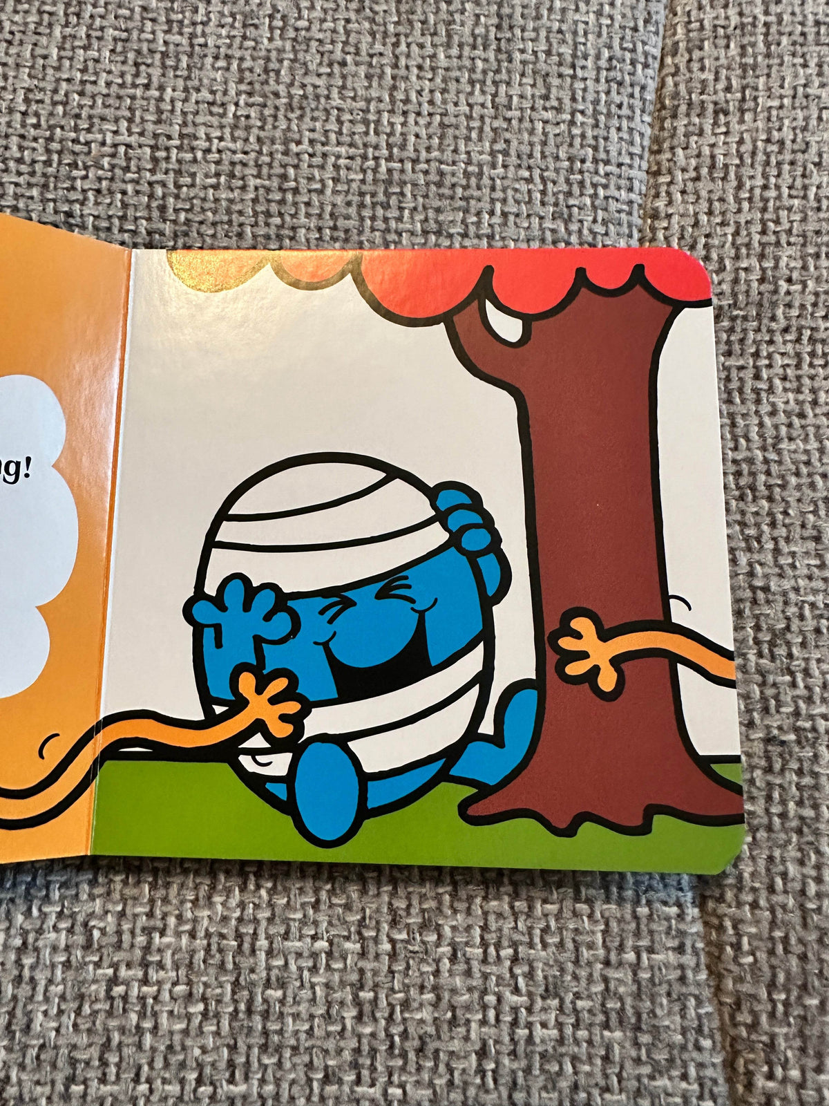 2016 Here Comes Mr. Tickle - Roger Hargreaves (Dean & Son) Board book - Honeyburn Books (UK)