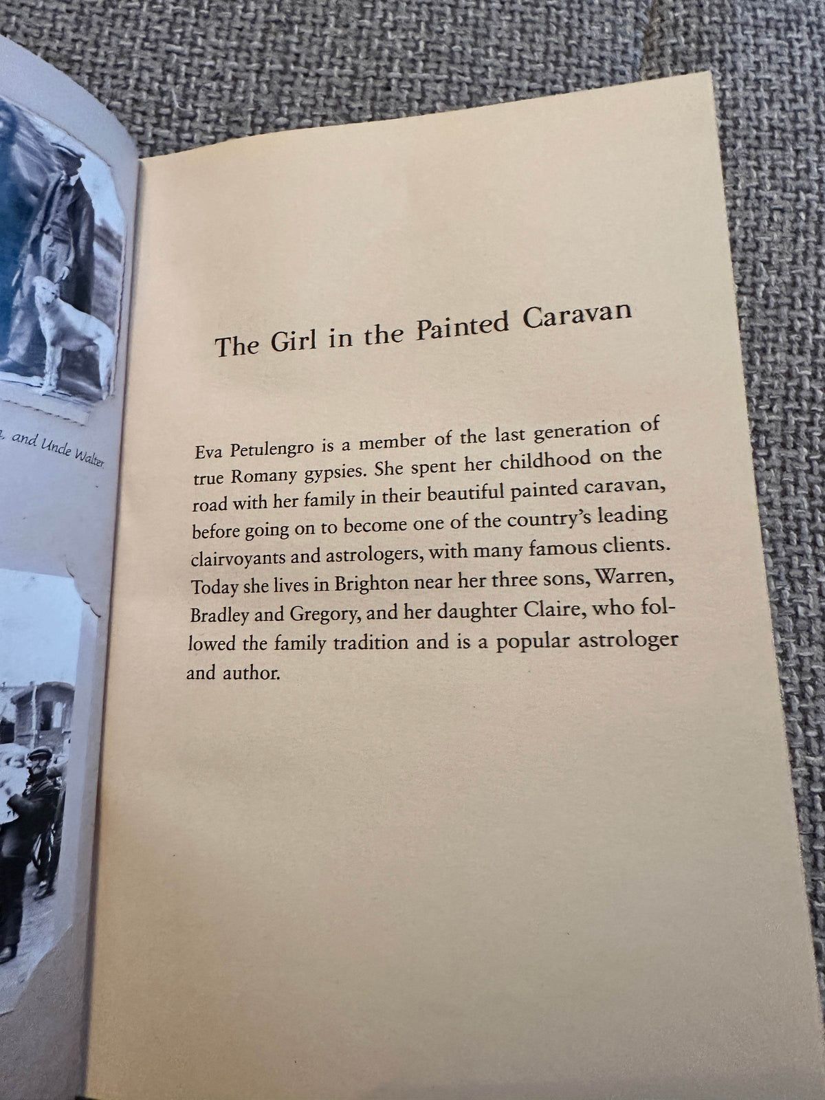 2011 The Girl In The Painted Caravan - Eva Petulengro (Pan Books) - Honeyburn Books (UK)