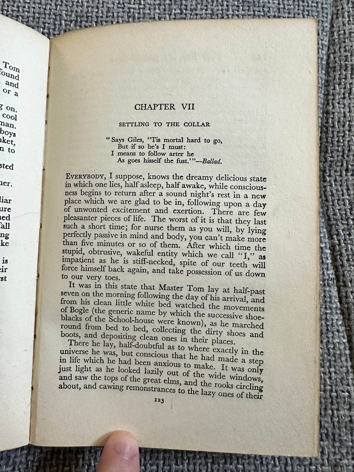 1900c Tom Brown’s School-Days - Thomas Hughes (Dean & Son Ltd) - Honeyburn Books (UK)