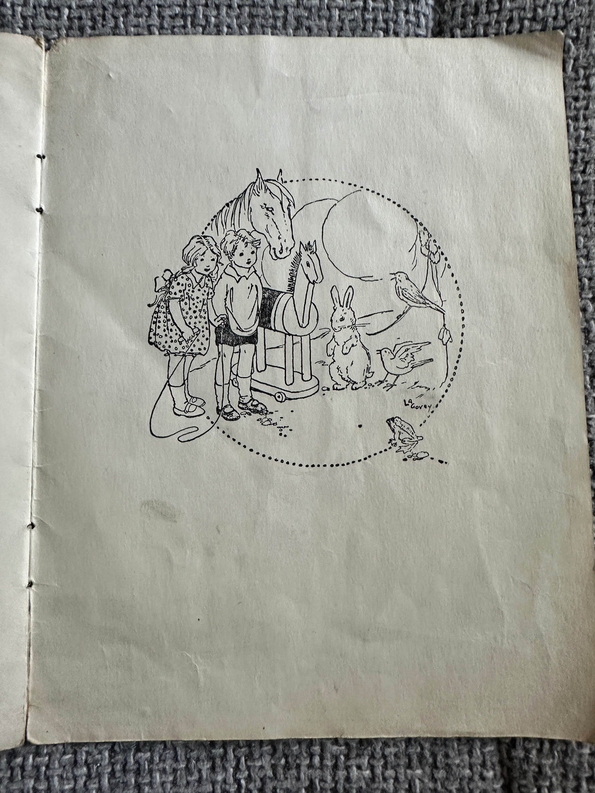 1939 First Steps For Tiny Folks (A Run Up The Hill) Margaret M. Piggott (Humphrey Milford) - Honeyburn Books (UK)