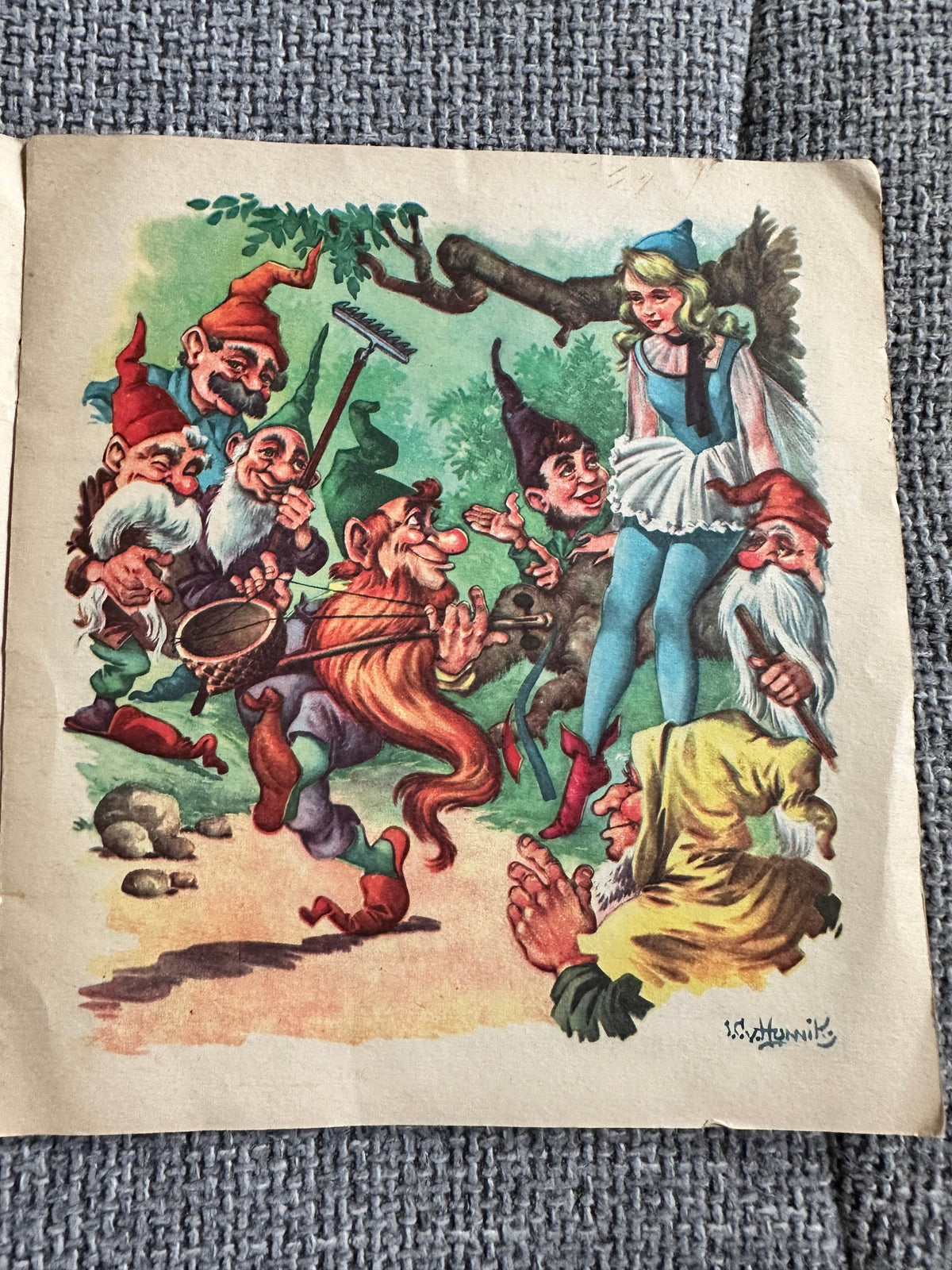 1960’s The Cricket & The Ant - La Fontaine (Hunnik Illust) Brown & Watson Ltd. - Honeyburn Books (UK)