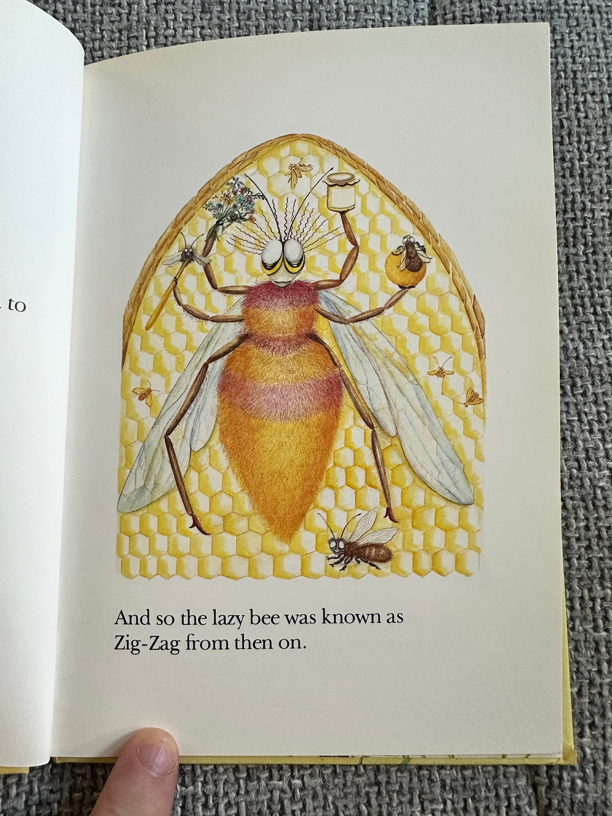 1980*1st* Zig-Zag The Bee - Mirabel Cecil (Christina Gascoigne Illust) Methuen / Walker Books - Honeyburn Books (UK)