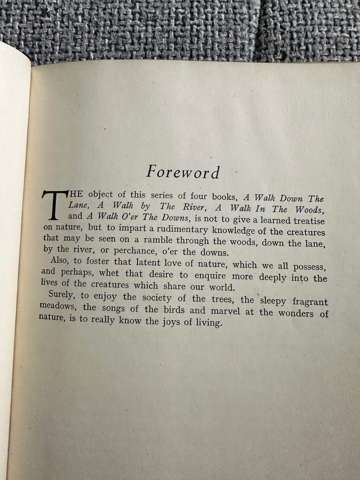 1948*1st* The Ernest Aris Nature Series: A Walk O’er The Downs (The Fountain Press) - Honeyburn Books (UK)