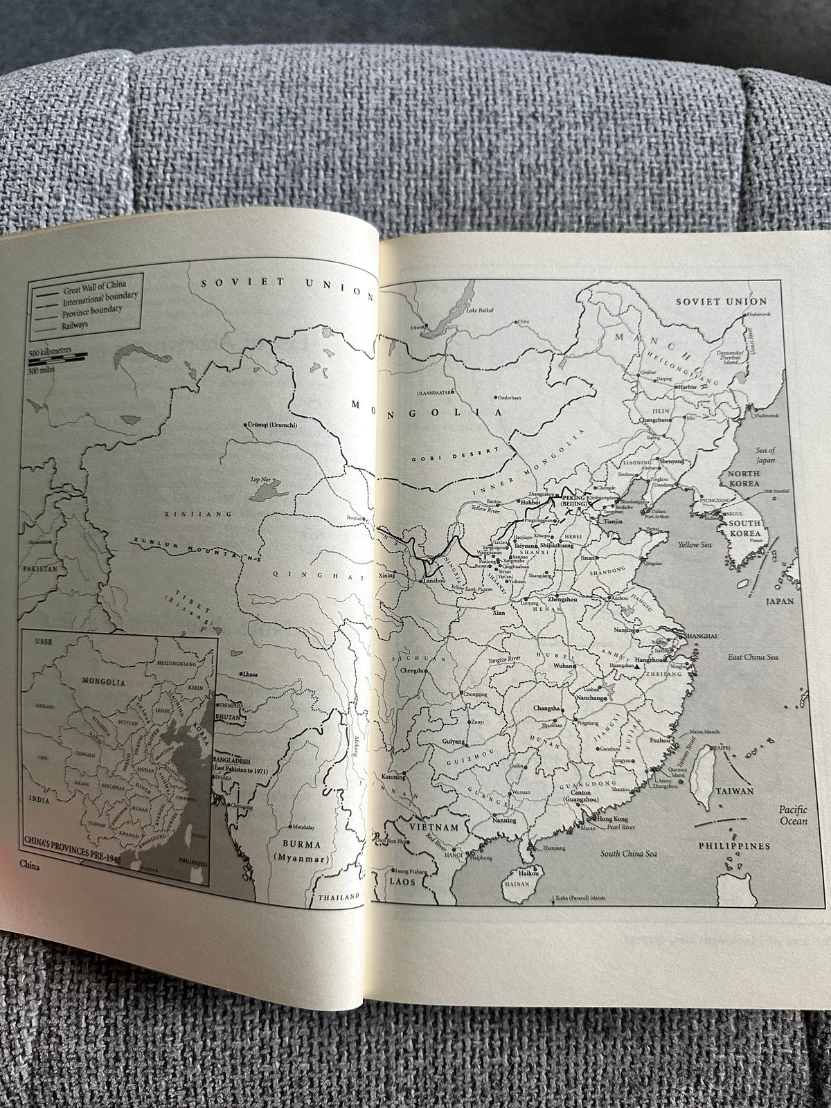 2006 Mao: The Unknown Story - Jung Chang & Jon Halliday (Vintage Books) - Honeyburn Books (UK)