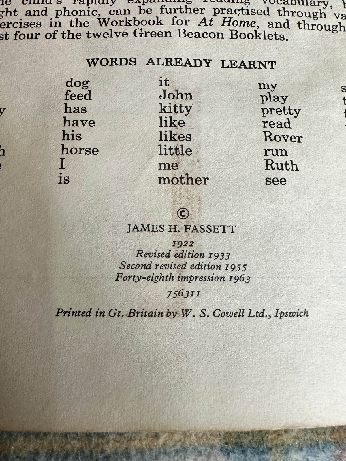 1963 The Beacon Readers Book 1 Part 1 - At Home - James H. Fassett(H. Radcliffe Wilson Illust) Ginn & Co Ltd - Honeyburn Books (UK)
