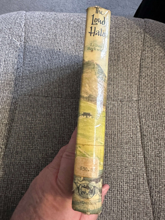 1964*1st* The Loud Halo - Lillian Beckwith (Douglas Hall Illust) Hutchinson