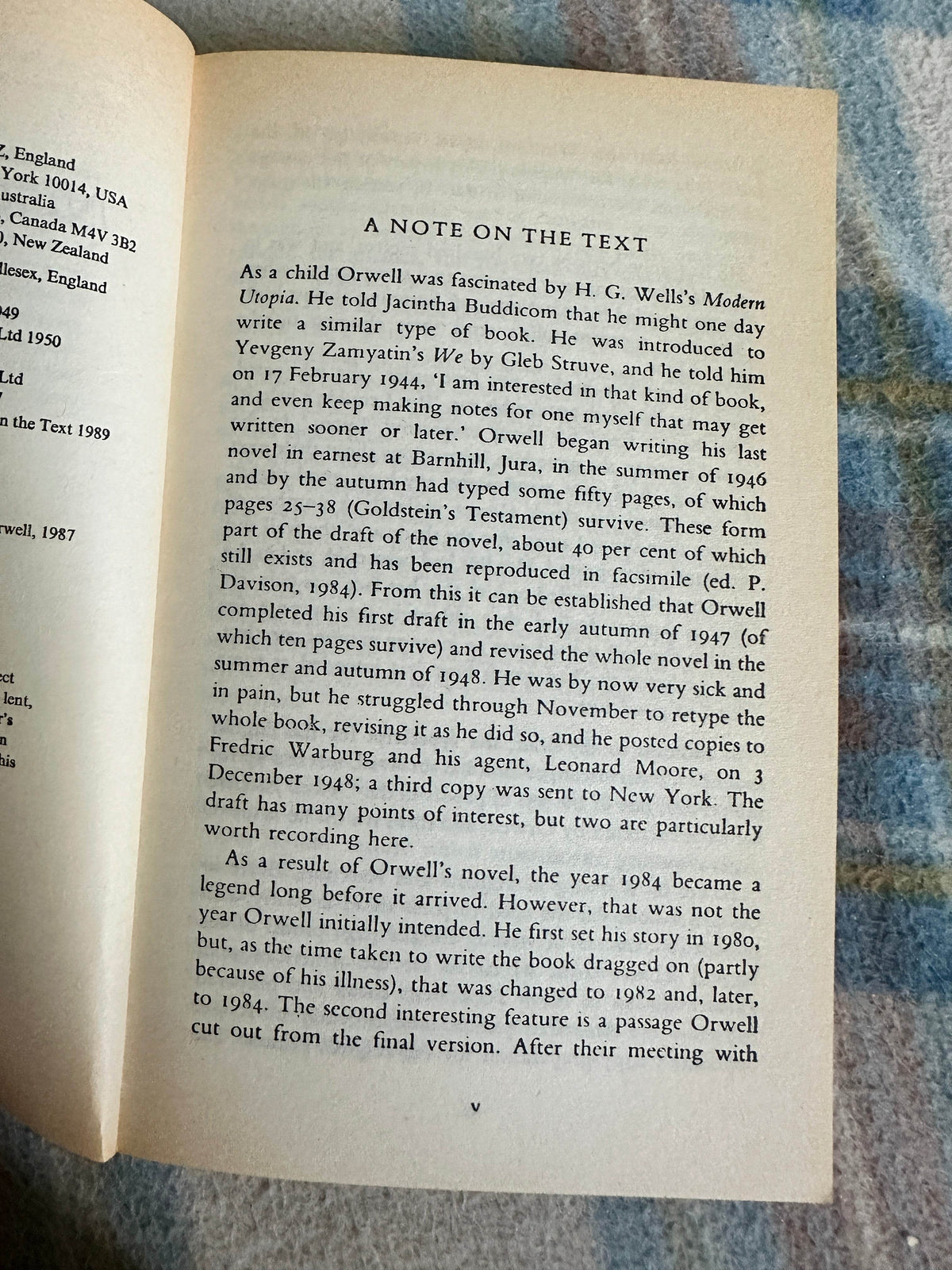 1990 Nineteen Eighty Four - George Orwell(Penguin) - Honeyburn Books (UK)