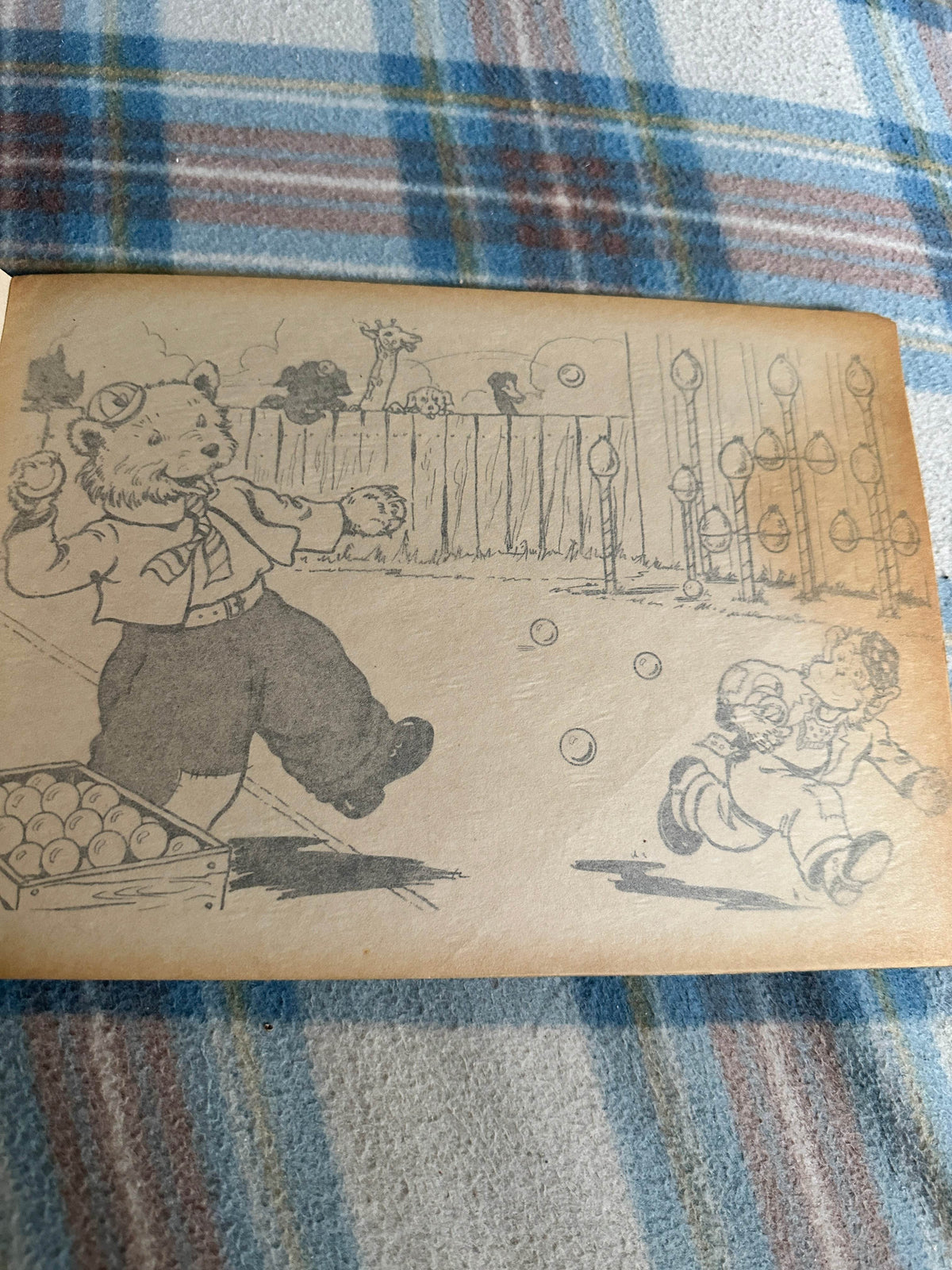 1950’s Fireside Tracing Book (Walker Toy Book)Renwick Of Otley - Honeyburn Books (UK)