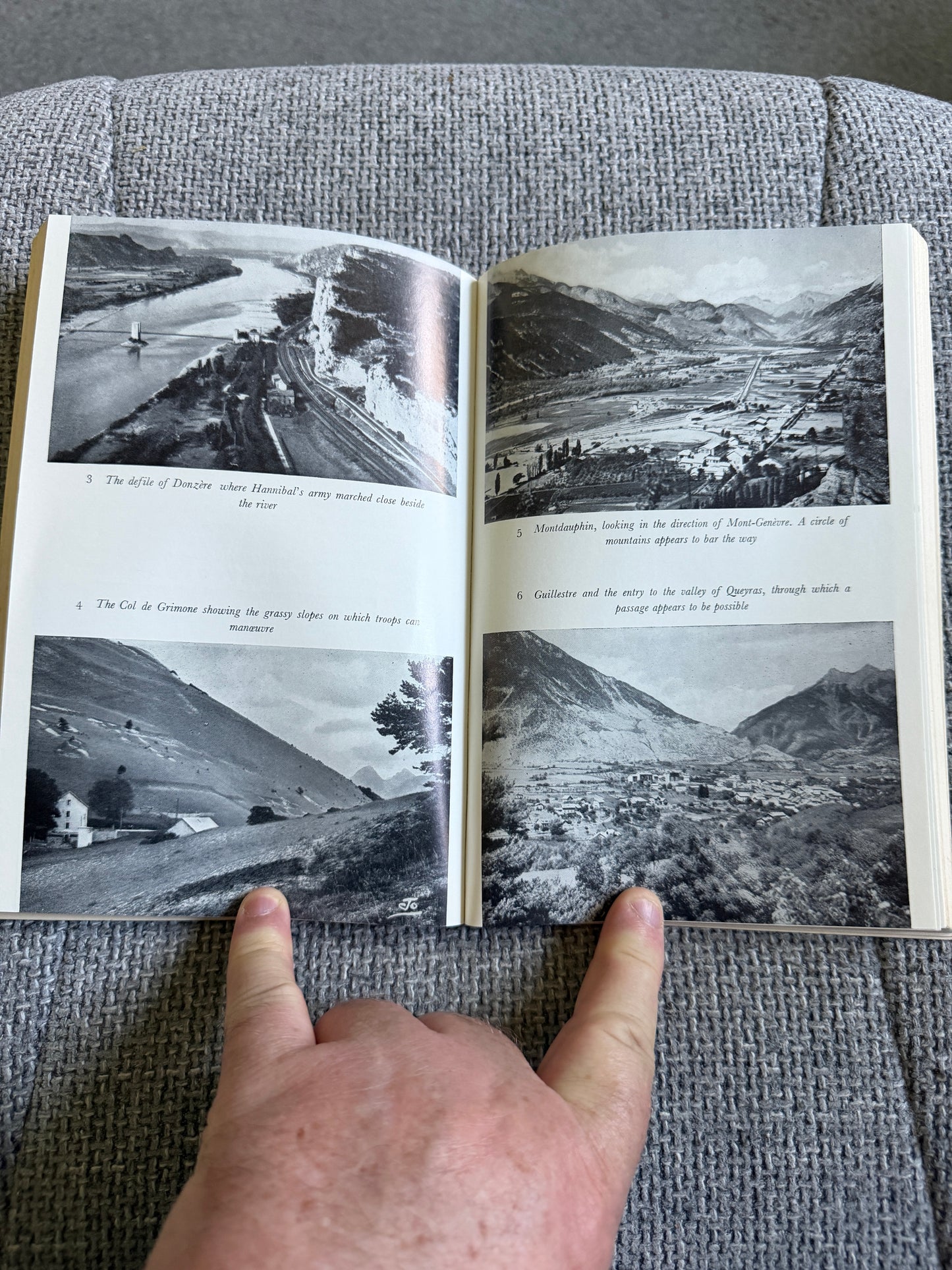 1967 Hannibal's March Book by Sir Gavin de Beer - Sidgwick & Jackson Edition - Honeyburn Books (UK)