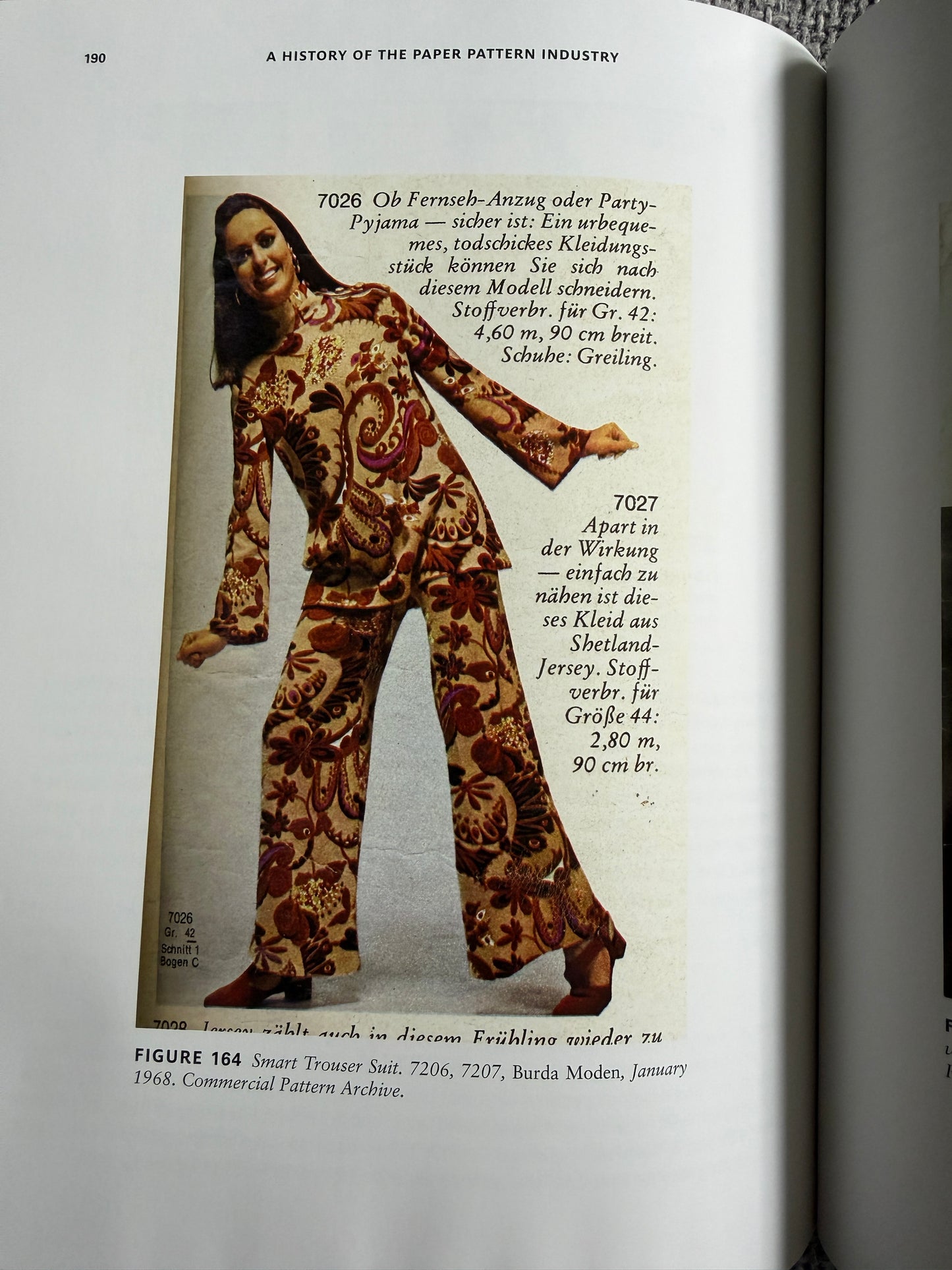 2016 History of Paper Pattern Industry Insights and Trends - Honeyburn Books (UK)