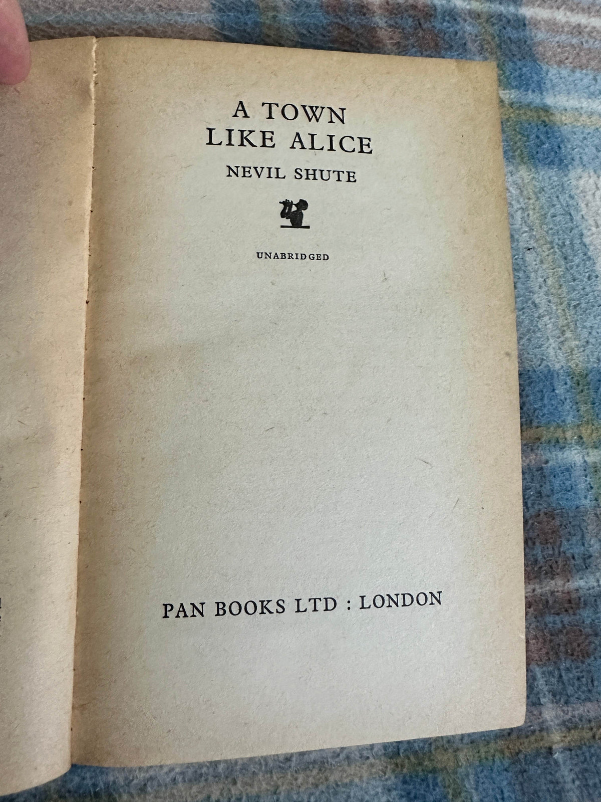 1965 A Town Like Alice - Nevil Shute(Pan Books) - Honeyburn Books (UK)