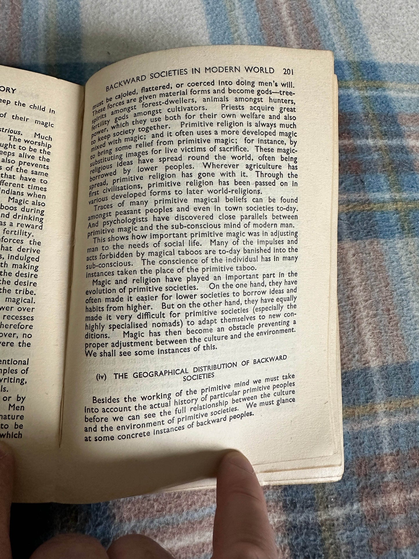 1947 An Outline Of Man’s History - Patrick Gordon Walker(J. F. Horrabin maps) N.C.L.C. Publishing Society Ltd - Honeyburn Books (UK)