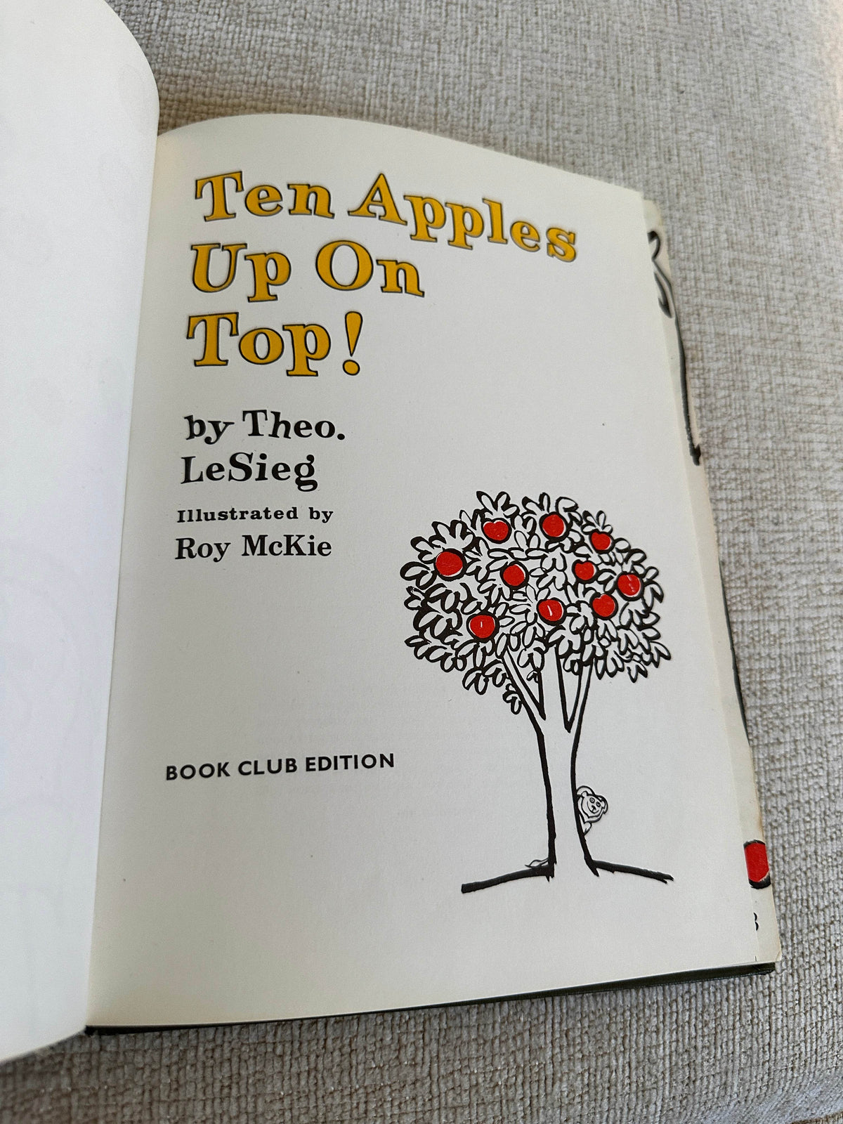 1968 Ten Apples Up On Top! - Theo. LeSieg(Illustrated Roy McKie) Book Club - Honeyburn Books (UK)