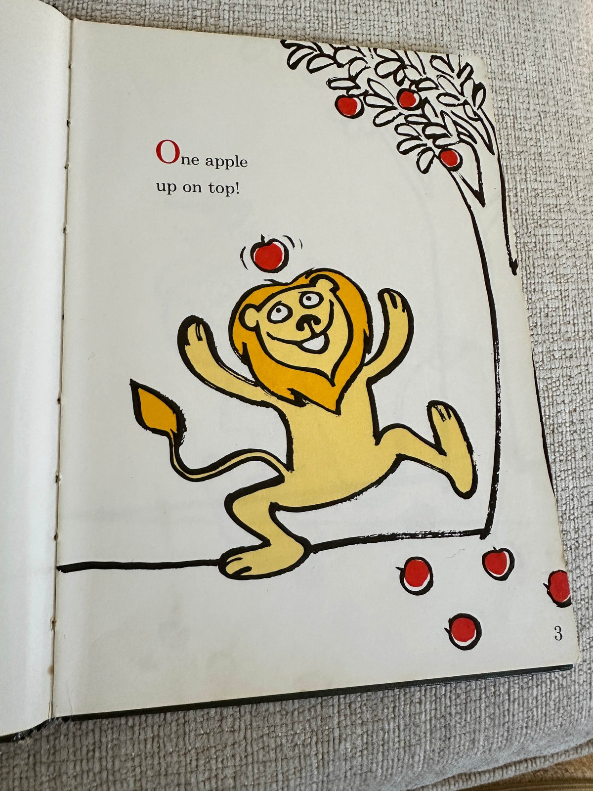 1968 Ten Apples Up On Top! - Theo. LeSieg(Illustrated Roy McKie) Book Club - Honeyburn Books (UK)