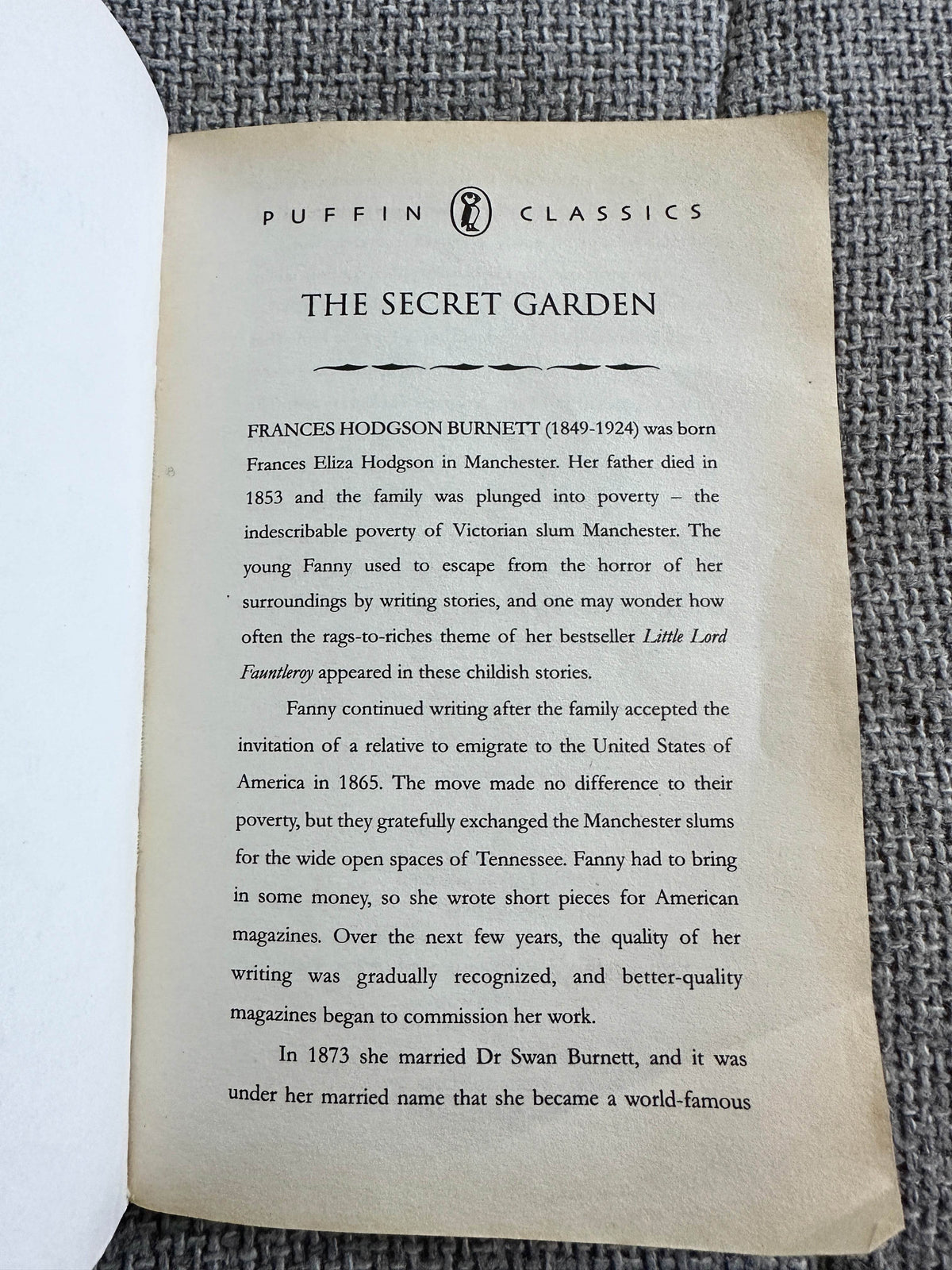1994 The Secret Garden - Frances Hodgson Burnett (Robin Lawrie Illust) Puffin Classics - Honeyburn Books (UK)