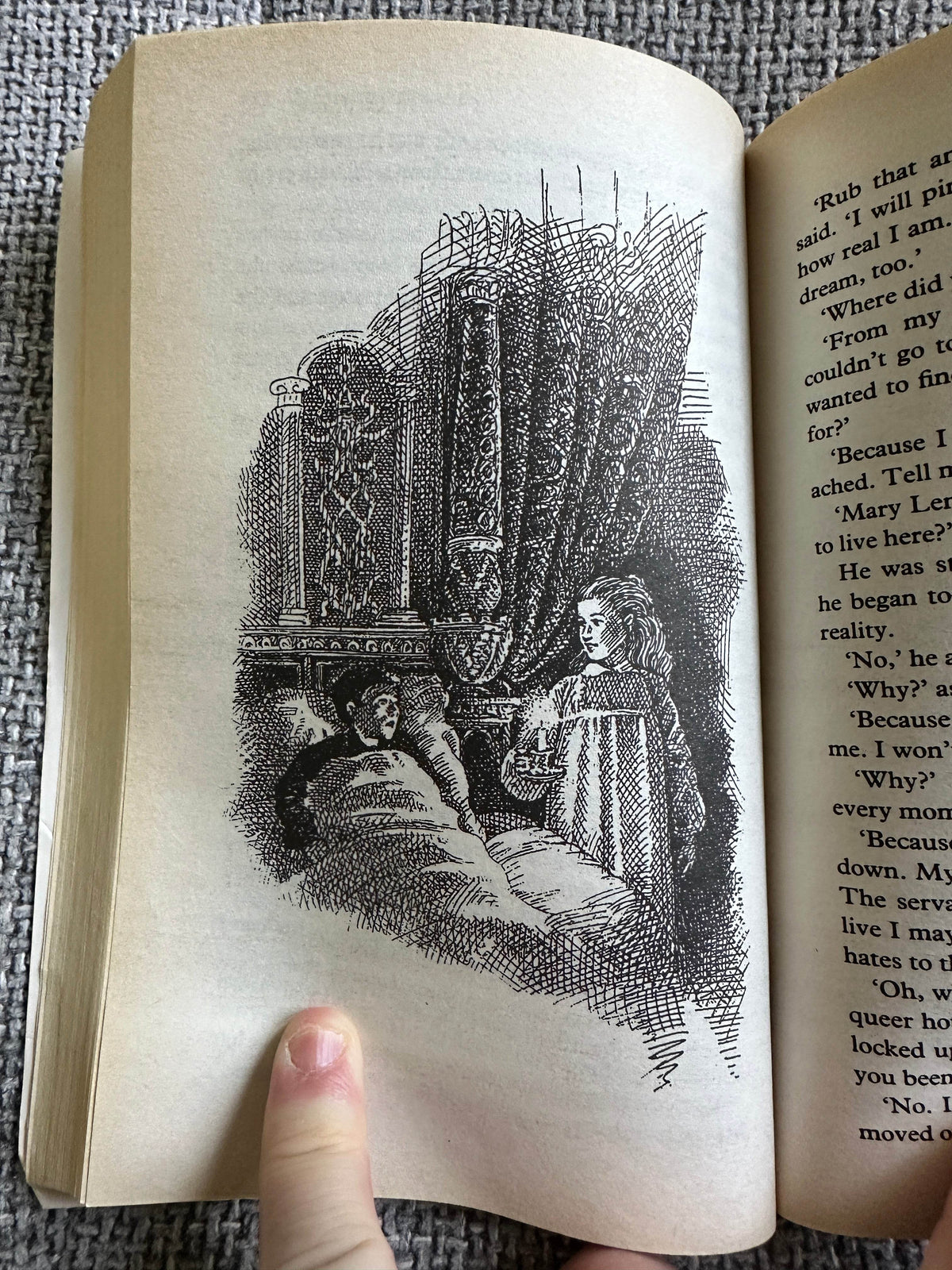 1994 The Secret Garden - Frances Hodgson Burnett (Robin Lawrie Illust) Puffin Classics - Honeyburn Books (UK)