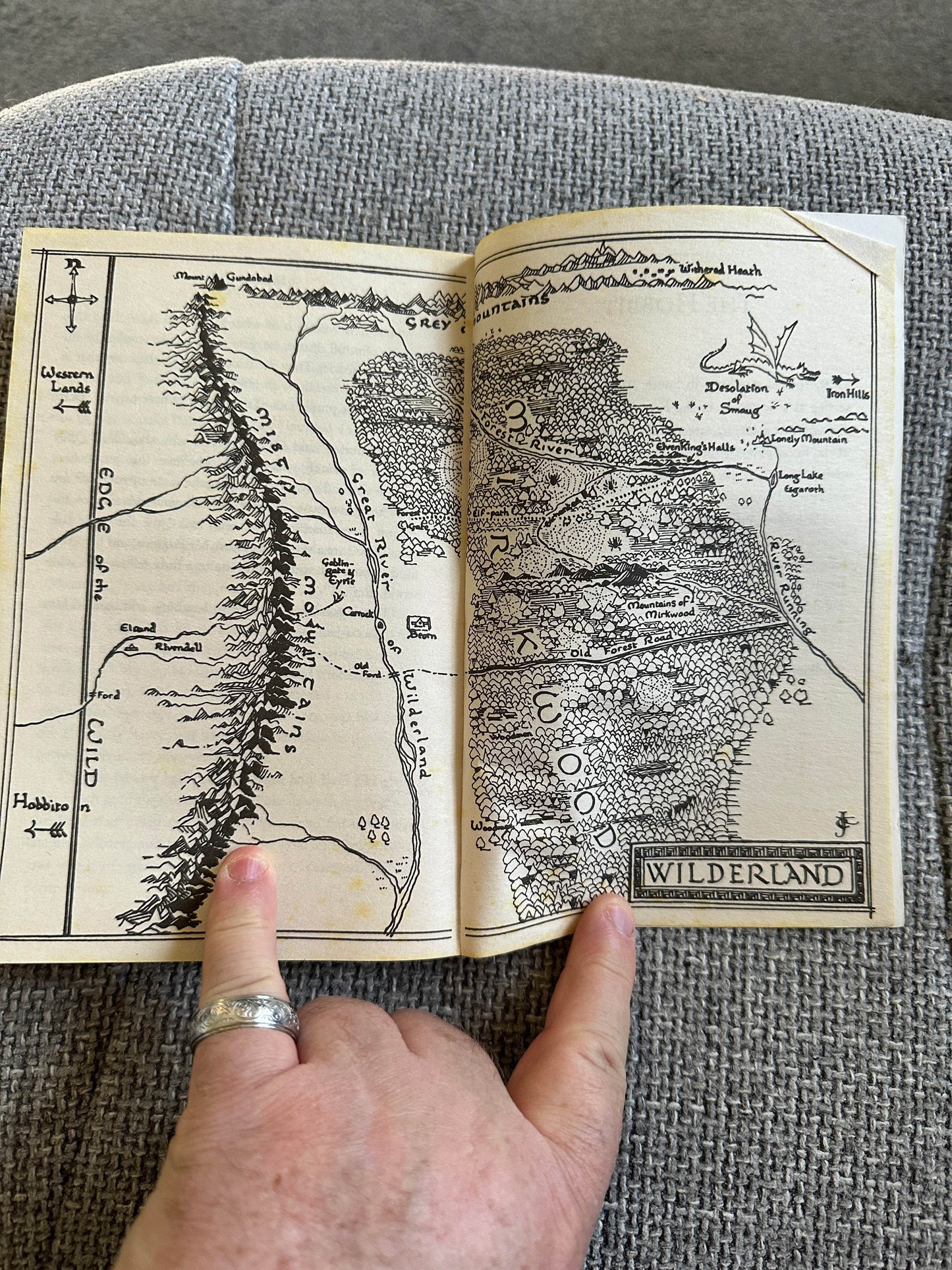 2013 The Hobbit - J. R. R. Tolkien (David Wyatt illustr) HarperCollins - Honeyburn Books (UK)