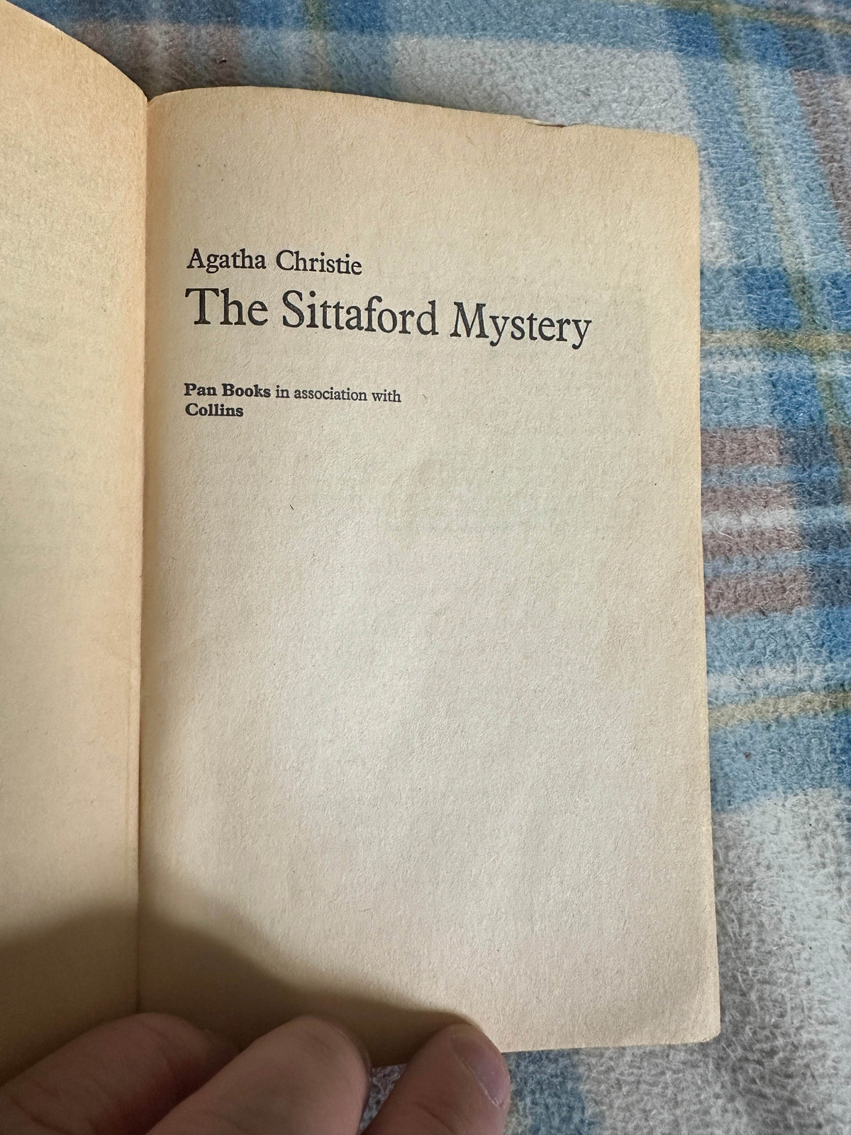 1981 The Sittaford Mystery - Agatha Christie(Pan Books) - Honeyburn Books (UK)