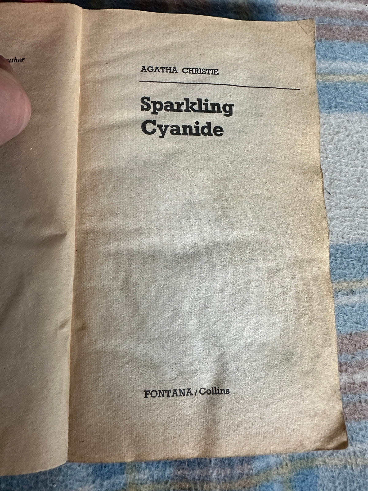 1981 Sparkling Cyanide - Agatha Christie(Fontana) - Honeyburn Books (UK)