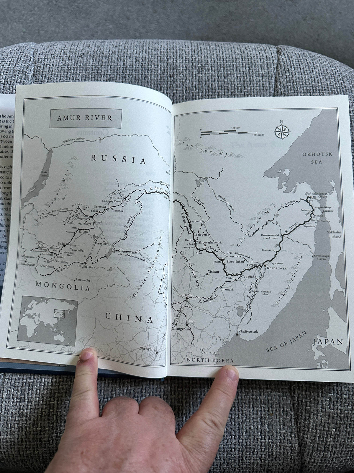 2021 The Amur River (Between Russia & China) Colin Thubron (Chatto & Windus) - Honeyburn Books (UK)
