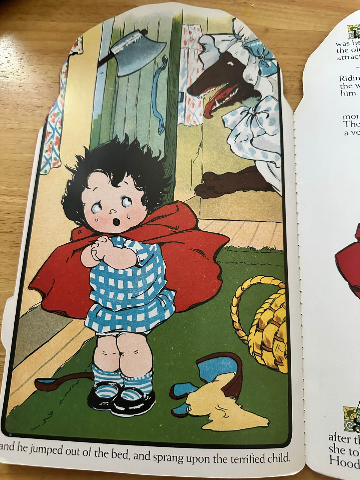 2007 Red Riding Hood(Shape Book) Gladys Hall(Blue Lantern Studio) - Honeyburn Books (UK)