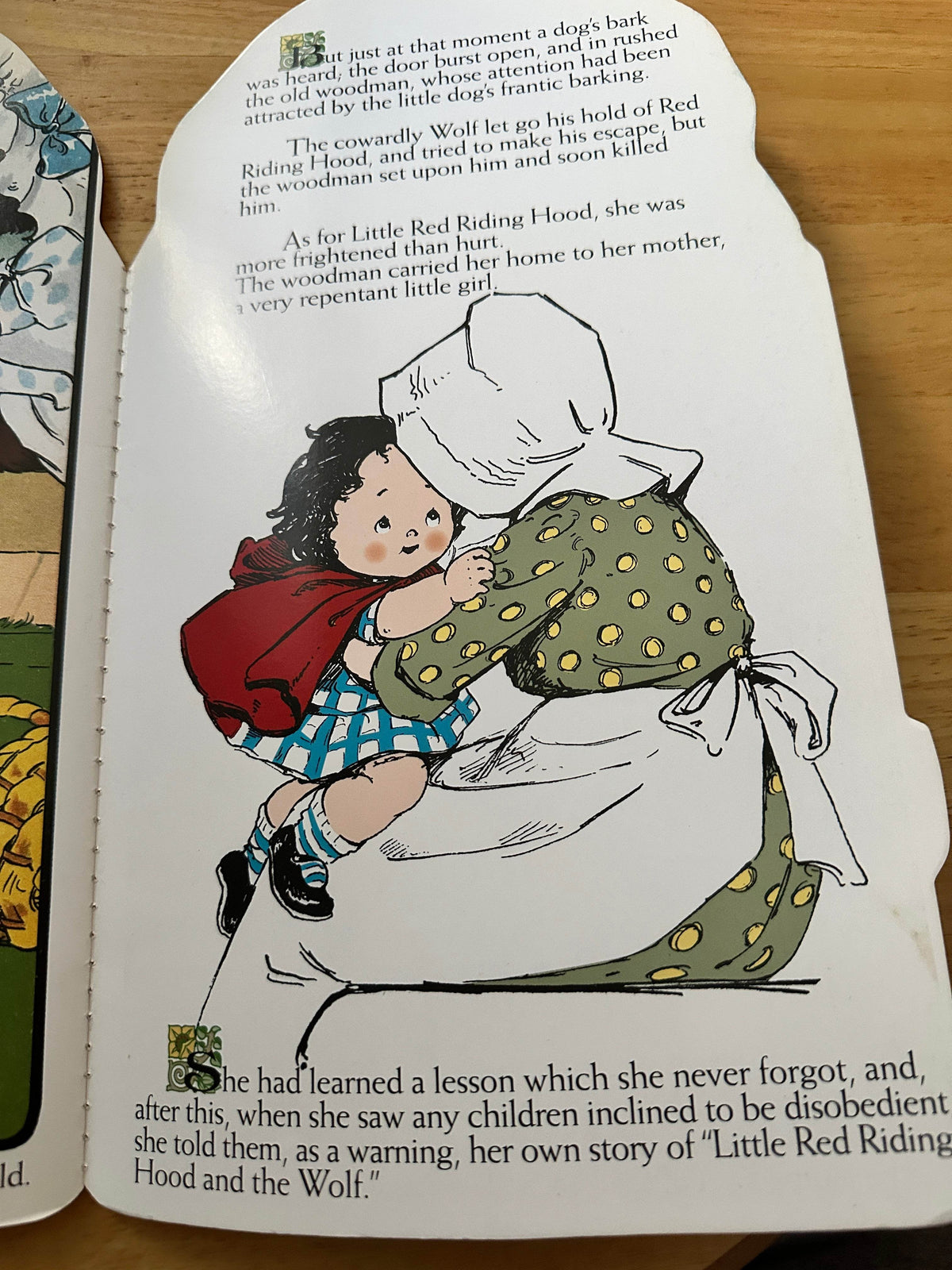 2007 Red Riding Hood(Shape Book) Gladys Hall(Blue Lantern Studio) - Honeyburn Books (UK)