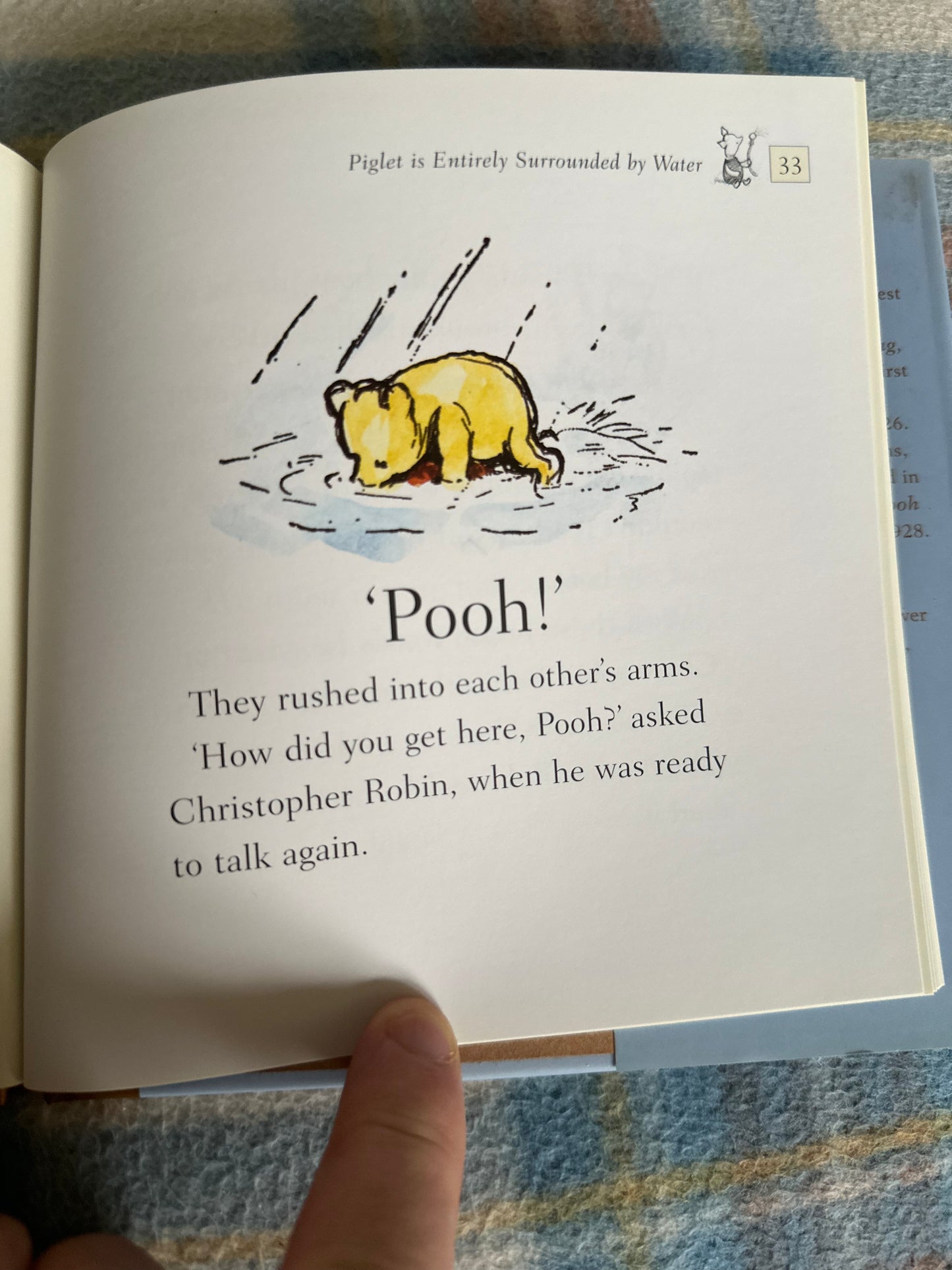 2003 Piglet Is Entirely Surrounded By Water - A.A. Milne(Ernest Shepard illustration) Egmont publisher - Honeyburn Books (UK)
